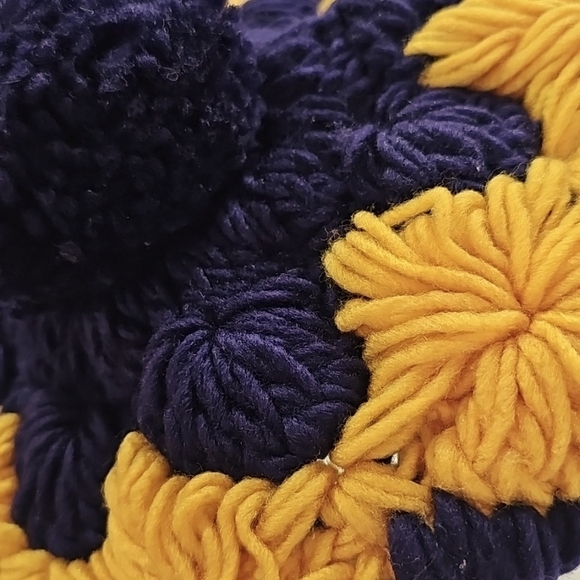 Vtg English Village Navy and Yellow Crochet Beret - Picture 3 of 9